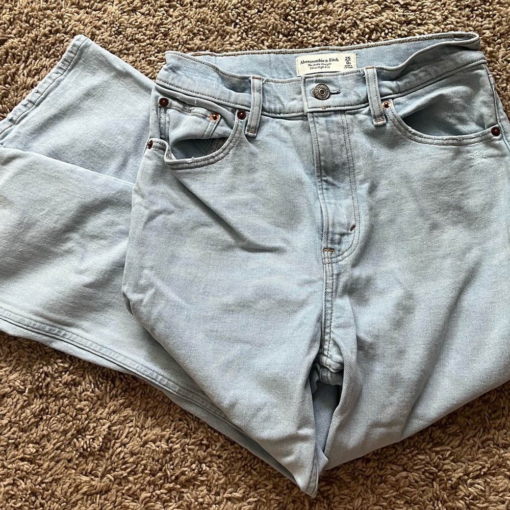 Abercrombie jeans